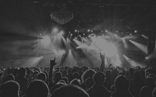 Live Music Bars & Entertainment Hubs